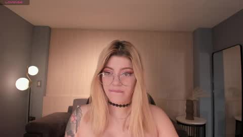 Madison Kane online show from April 19, 2026, 11:09 am