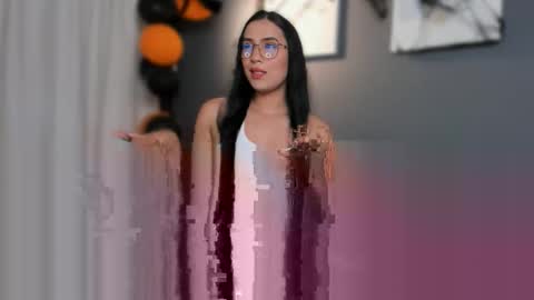 madisson_25 online show from October 13, 2025, 6:19 pm