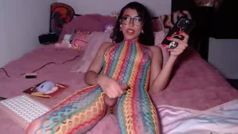 Snapshot of maditron chatting on April 7, 2026, 10:15 am Maditron online show from April 7, 2026, 10:15 am