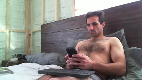 Guigui online show from January 5, 2025, 3:45 pm