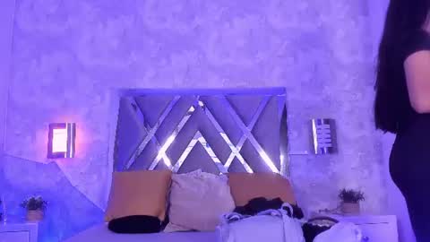 Snapshot of mady_roa chatting on July 2, 2026, 3:17 am Mady Roa online show from July 2, 2026, 3:17 am