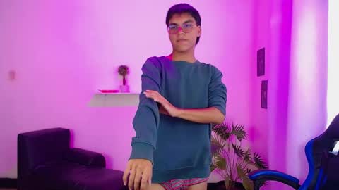 Maik online show from March 31, 2026, 9:59 pm