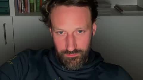 maenu_69 online show from January 9, 2026, 12:02 am