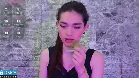 Snapshot of maevekuro chatting on October 3, 2025, 3:25 am maevekuro online show from October 3, 2025, 3:25 am