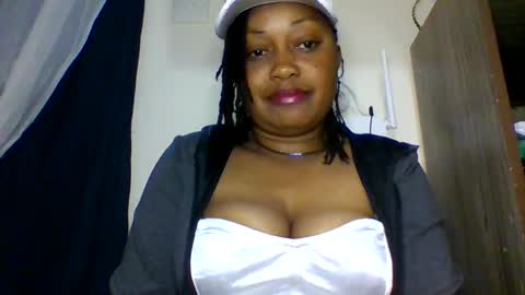magdalinemus online show from June 9, 2026, 8:42 pm