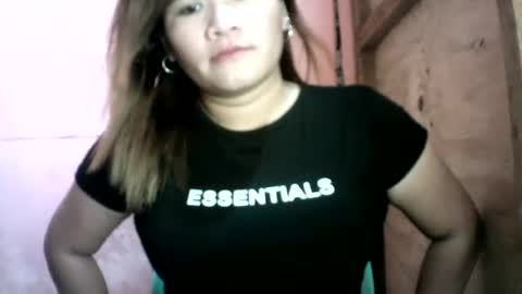 Snapshot of mages_1995 chatting on June 18, 2026, 1:17 am mages_1995 online show from June 18, 2026, 1:17 am