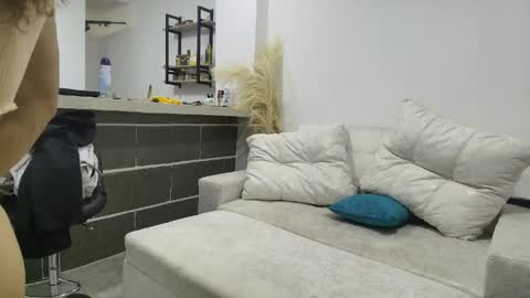 maggie_fit online show from April 5, 2026, 3:36 am