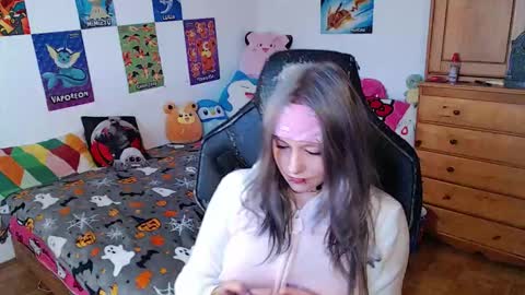 Snapshot of maggieswaggy chatting on October 31, 2025, 2:51 pm Magdalene Swaggy online show from October 31, 2025, 2:51 pm