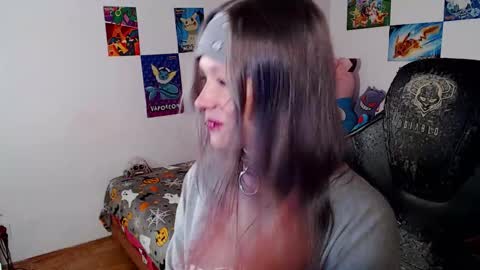 Snapshot of maggieswaggy chatting on November 3, 2025, 4:19 pm Magdalene Swaggy online show from November 3, 2025, 4:19 pm