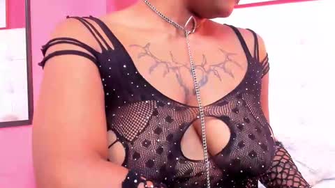 Snapshot of magic_axa_graham chatting on October 31, 2025, 9:16 pm My name is magic axa grahamDont forget to follow me IG online show from October 31, 2025, 9:16 pm