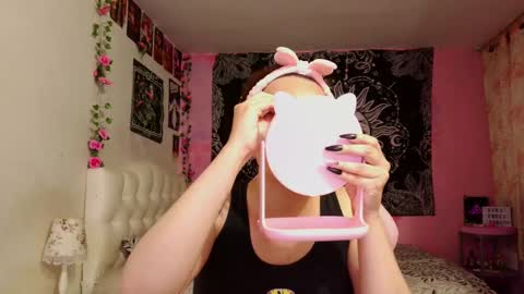 Snapshot of magic_clairewitch chatting on January 27, 2025, 11:22 pm Claire online show from January 27, 2025, 11:22 pm