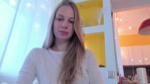 Alice  online show from December 16, 2025, 10:20 am