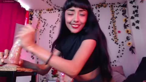 Rose online show from March 26, 2026, 4:12 pm