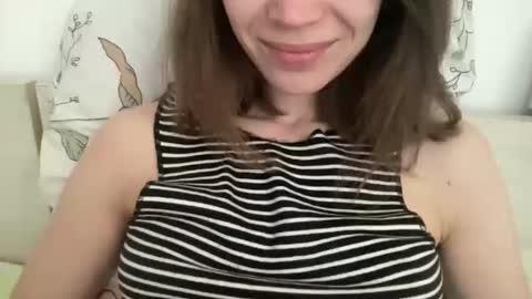 magicgirl50053 online show from February 4, 2026, 10:21 am