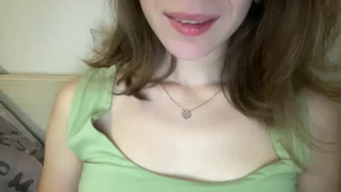 magicgirl50053 online show from May 12, 2026, 6:05 pm