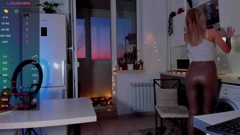 MagicLove online show from February 5, 2025, 11:44 am