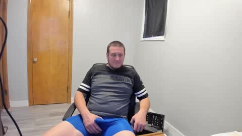 Snapshot of magicman176 chatting on November 2, 2025, 3:03 pm Magic176 online show from November 2, 2025, 3:03 pm