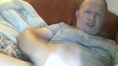 Snapshot of magicman250 chatting on June 10, 2026, 10:19 pm magicman250 online show from June 10, 2026, 10:19 pm