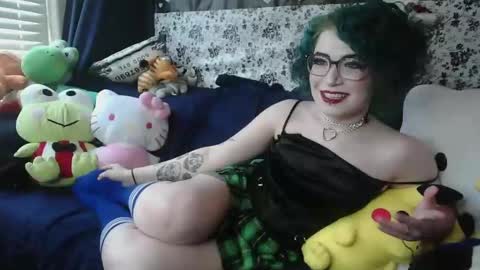 Snapshot of magicmirandamtg chatting on June 9, 2026, 12:00 am Miranda online show from June 9, 2026, 12:00 am