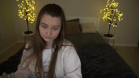 Emily online show from October 3, 2025, 7:05 am