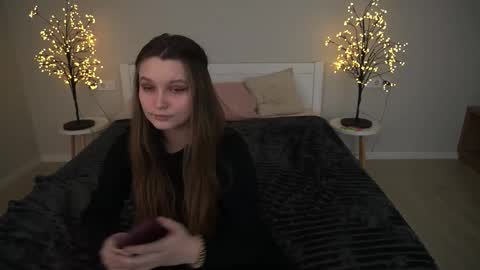 Snapshot of magicpeachhs chatting on November 13, 2025, 3:33 pm Emily online show from November 13, 2025, 3:33 pm