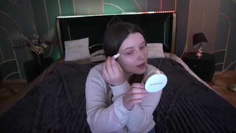 Snapshot of magicpeachhs chatting on November 27, 2025, 7:21 am Emily online show from November 27, 2025, 7:21 am