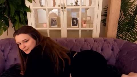 Snapshot of magicpeachhs chatting on March 27, 2026, 9:47 pm Emily online show from March 27, 2026, 9:47 pm