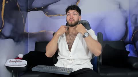 Snapshot of magnus_77 chatting on December 31, 2024, 2:25 pm PRINCE online show from December 31, 2024, 2:25 pm