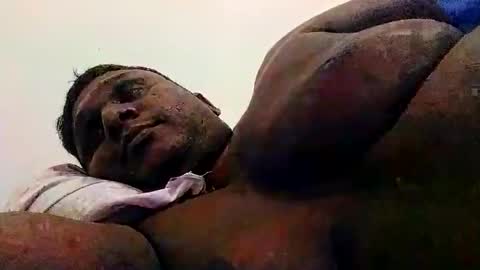 Snapshot of maheel84 chatting on November 5, 2025, 12:05 pm maheel84 online show from November 5, 2025, 12:05 pm