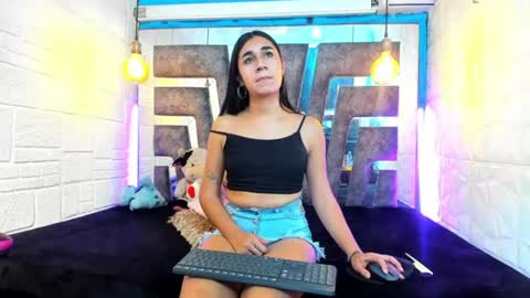 mahiara hot online show from August 7, 2026, 3:14 pm