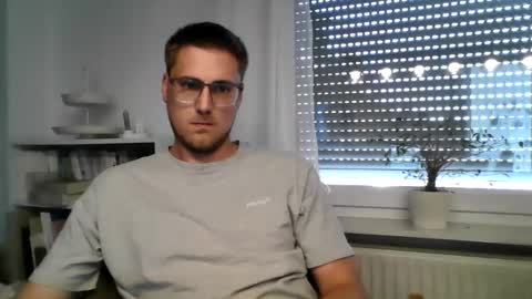 Snapshot of mahrcuhs chatting on June 2, 2026, 3:14 pm mahrcuhs online show from June 2, 2026, 3:14 pm