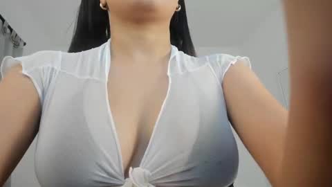 Snapshot of maia_w10 chatting on December 28, 2024, 12:45 pm Maia online show from December 28, 2024, 12:45 pm