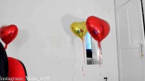 Snapshot of maia_w10 chatting on February 26, 2025, 12:47 pm Maia online show from February 26, 2025, 12:47 pm