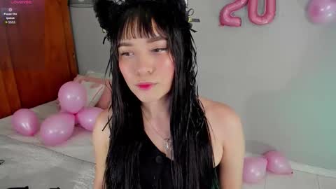 Snapshot of maia_w10 chatting on October 16, 2025, 12:28 pm Maia online show from October 16, 2025, 12:28 pm