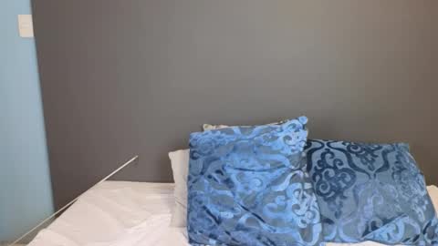 Maiaa Ruiz  online show from January 27, 2025, 4:33 pm