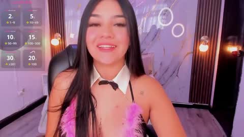 Snapshot of maiaevans1 chatting on April 1, 2026, 12:17 pm Maia online show from April 1, 2026, 12:17 pm