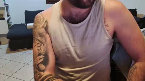 maialinofriuli online show from February 4, 2026, 1:11 am