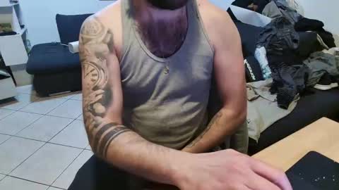 maialinofriuli online show from February 15, 2026, 3:25 am