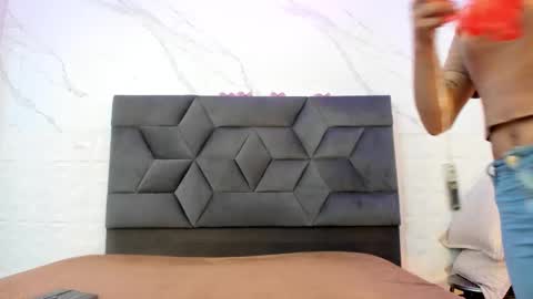 Maia  online show from February 12, 2026, 11:49 am