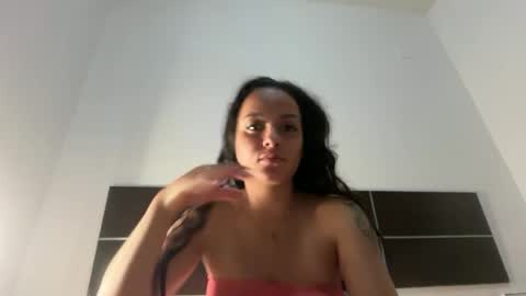 Snapshot of maiapark chatting on June 11, 2026, 8:18 pm Maia online show from June 11, 2026, 8:18 pm