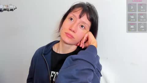 maibys online show from October 17, 2025, 3:42 am