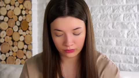 Lucy online show from November 2, 2025, 2:03 am