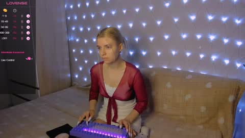 Snapshot of mailin_harrington chatting on January 23, 2025, 2:44 am Your kitty online show from January 23, 2025, 2:44 am