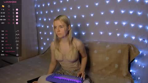 Snapshot of mailin_harrington chatting on January 28, 2025, 4:08 pm Your kitty online show from January 28, 2025, 4:08 pm