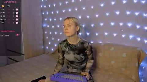 Snapshot of mailin_harrington chatting on February 2, 2025, 3:21 am Your kitty online show from February 2, 2025, 3:21 am