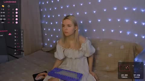 Snapshot of mailin_harrington chatting on February 20, 2025, 2:51 am Your kitty online show from February 20, 2025, 2:51 am