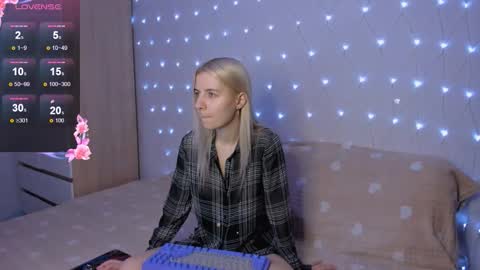 Snapshot of mailin_harrington chatting on October 8, 2025, 3:53 pm Your kitty online show from October 8, 2025, 3:53 pm