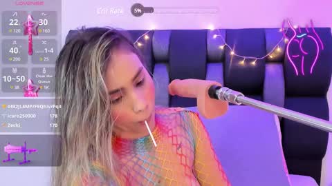 Snapshot of maily_zans chatting on March 5, 2025, 11:16 pm Maily online show from March 5, 2025, 11:16 pm