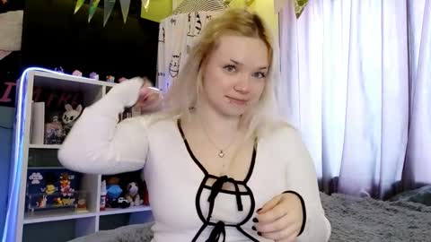 Snapshot of mairaspratlen chatting on February 20, 2026, 2:17 pm Karen online show from February 20, 2026, 2:17 pm