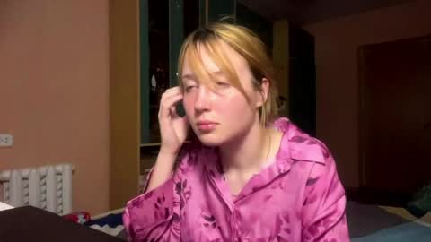 Evie online show from June 5, 2026, 7:08 pm